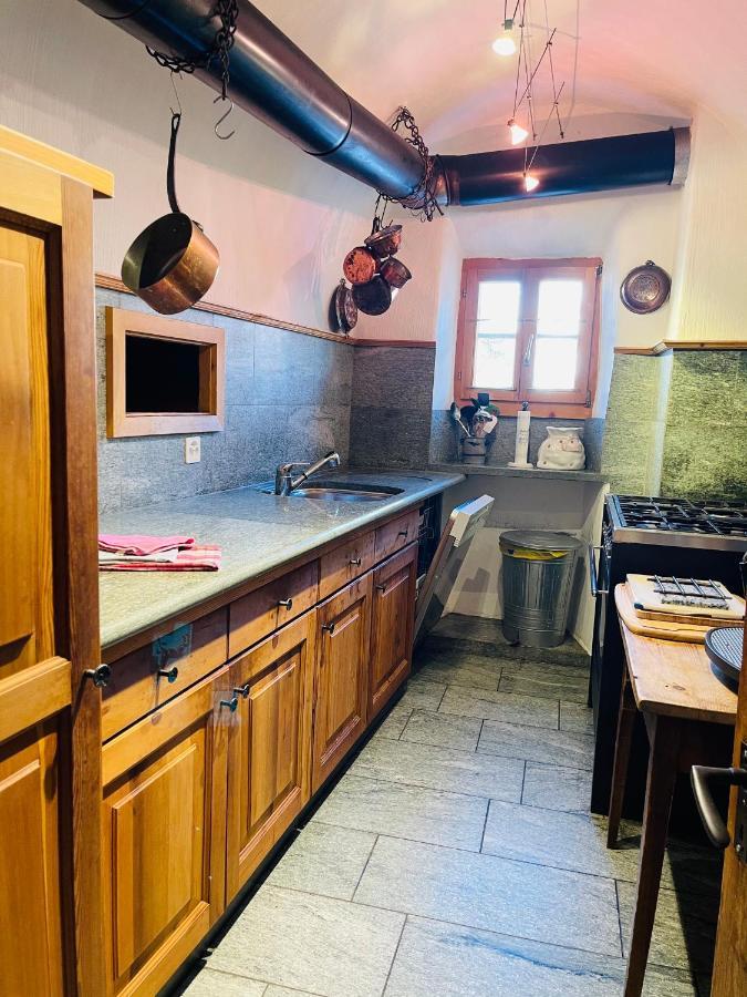 Chasa Engadina Apartment Sent Phòng bức ảnh